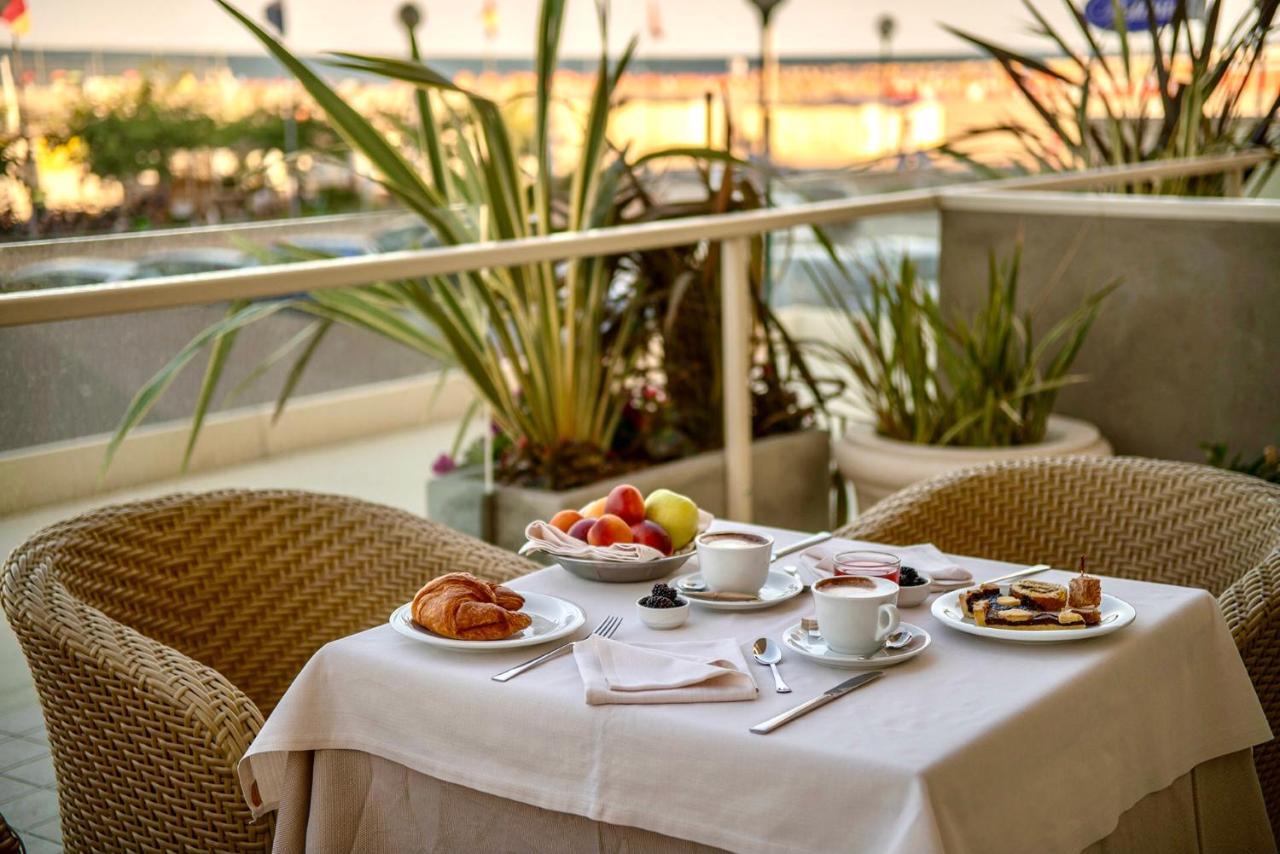Hotel Orchidea Червия Екстериор снимка