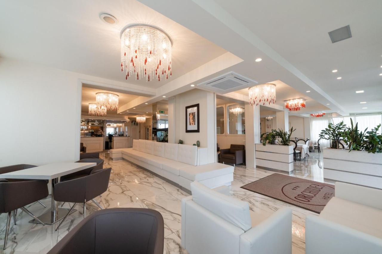 Hotel Orchidea Червия Екстериор снимка