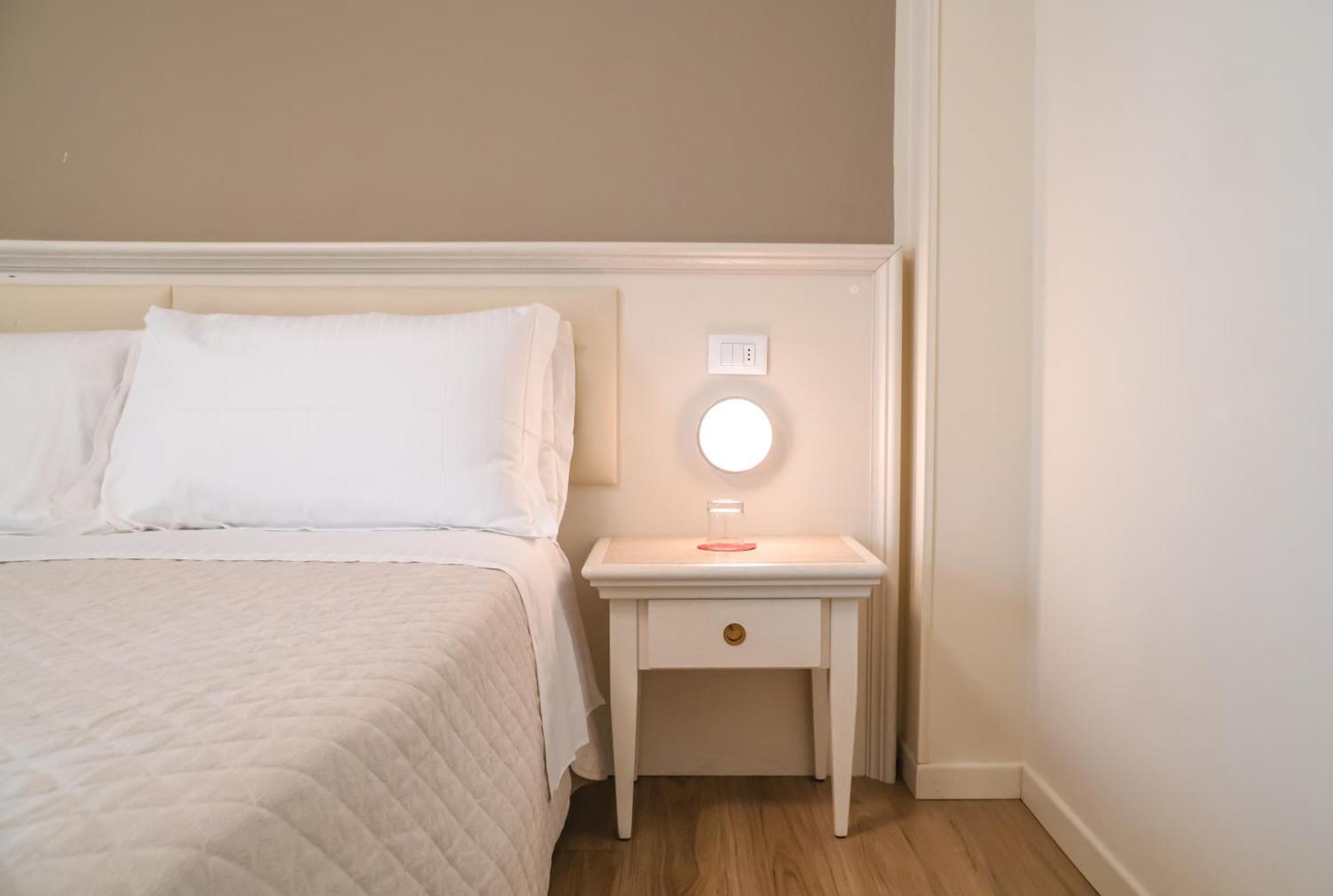 Hotel Orchidea Червия Екстериор снимка
