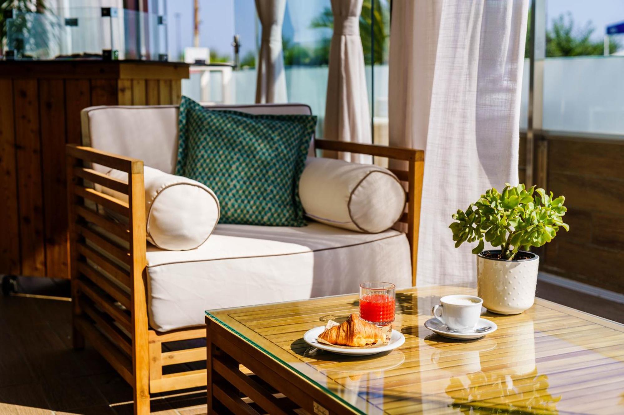 Hotel Orchidea Червия Екстериор снимка
