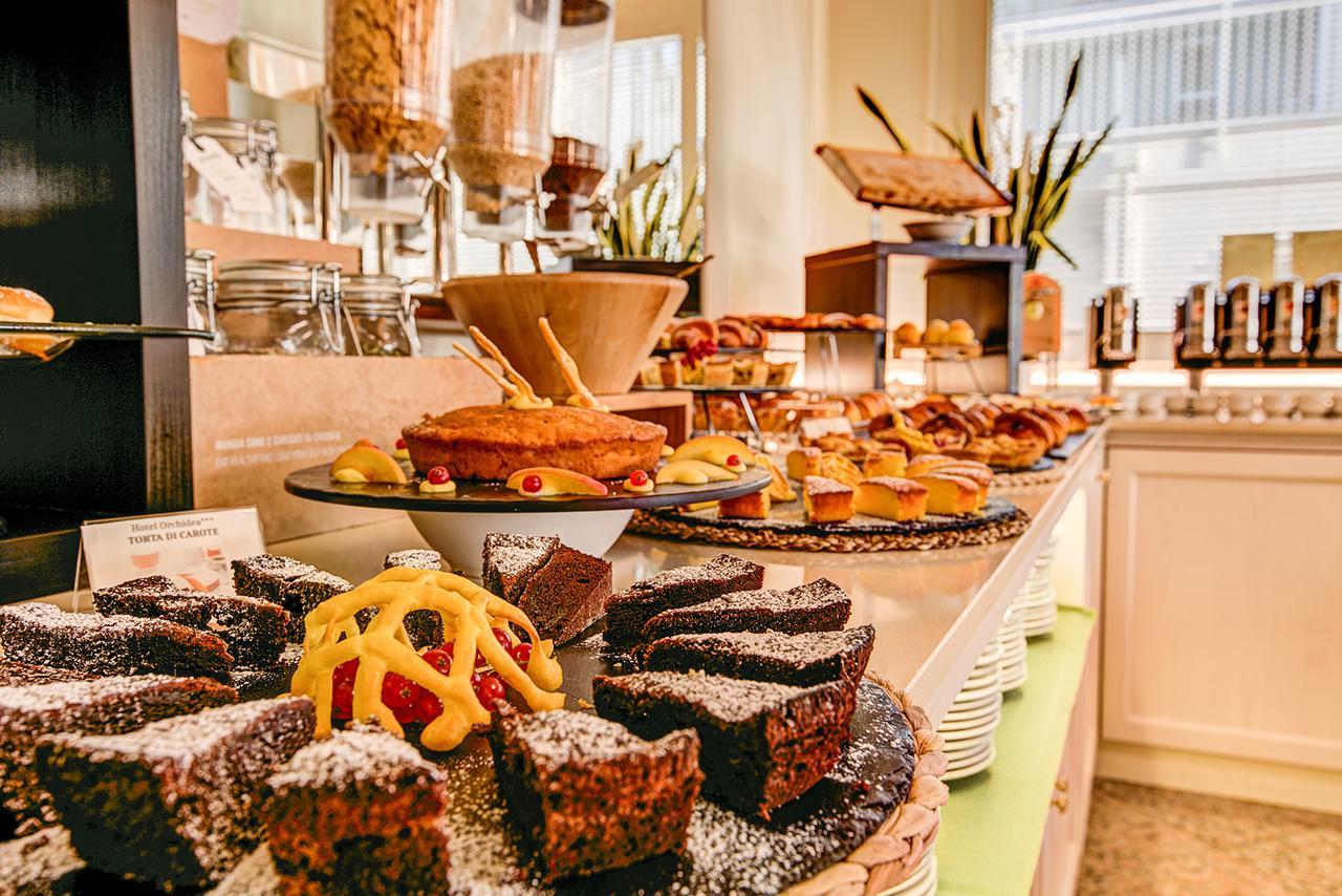 Hotel Orchidea Червия Екстериор снимка