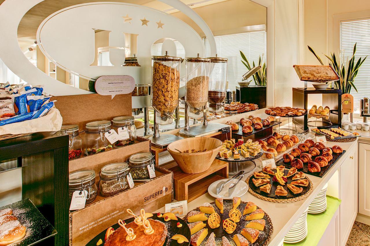 Hotel Orchidea Червия Екстериор снимка